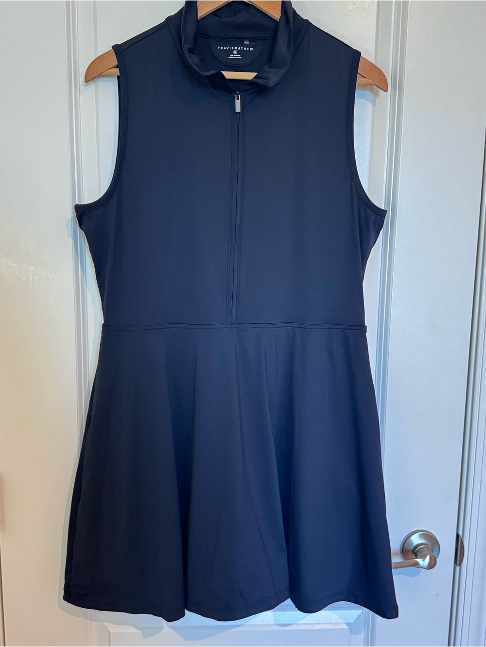 TravisMathew Womens Golf Tennis Skort Dress Black Sz XL Sleeveless Stretch Prep